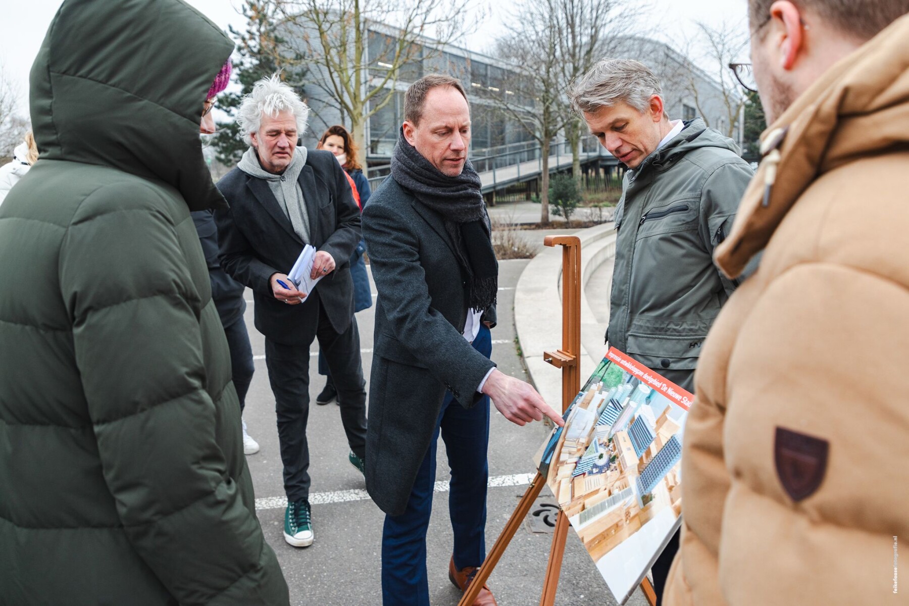 Minister Mona Keijzer op werkbezoek in De Nieuwe Stad: Samen optrekken voor versnelling woningbouw