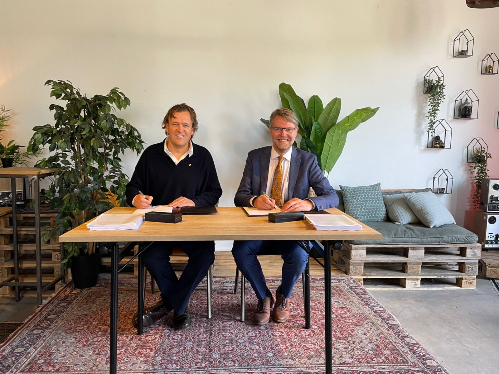 Schipper Bosch en gemeente Apeldoorn tekenen samenwerkingsovereenkomst Zwitsalterrein